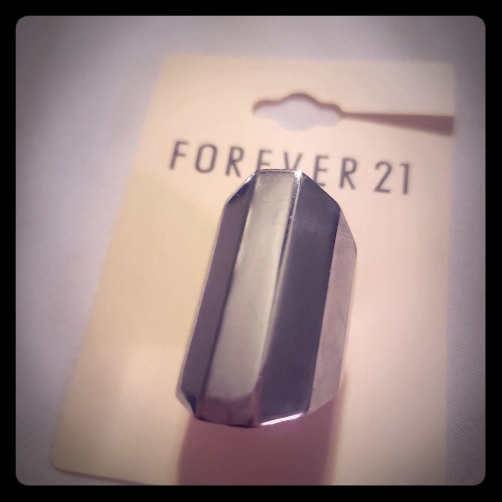 Forever 21 Ring sz 6